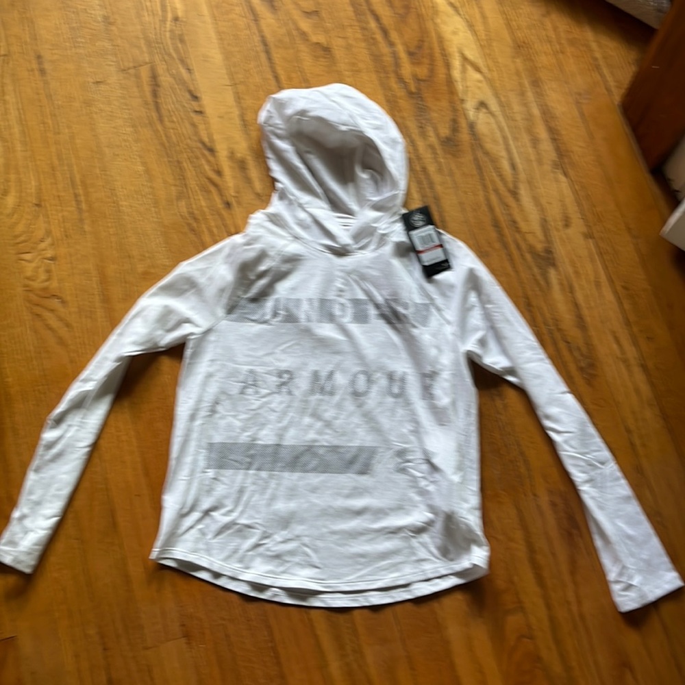 Light Weight Under Armour Hooded Sweatshirt